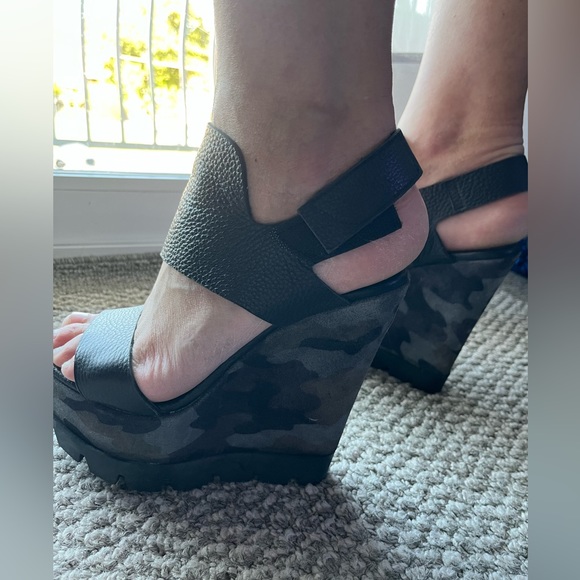 Military element platforms - Picture 3 of 15